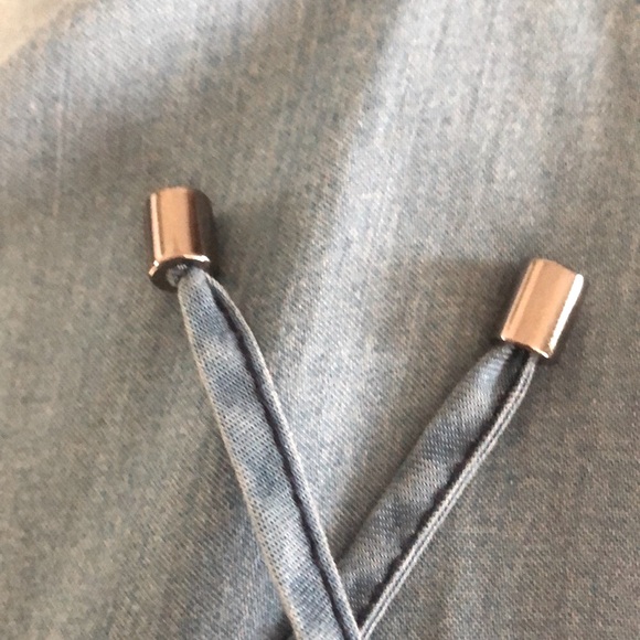 NWT SZ M ROMPER WITH POCKETS ELASTIC AND TIE WAIST SO SOFT CHAMBRAY - Picture 9 of 9